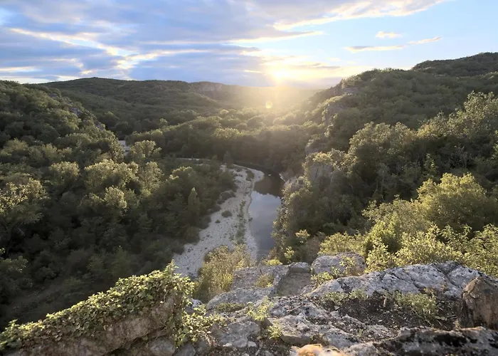 Le Bruit De L'eau 3*